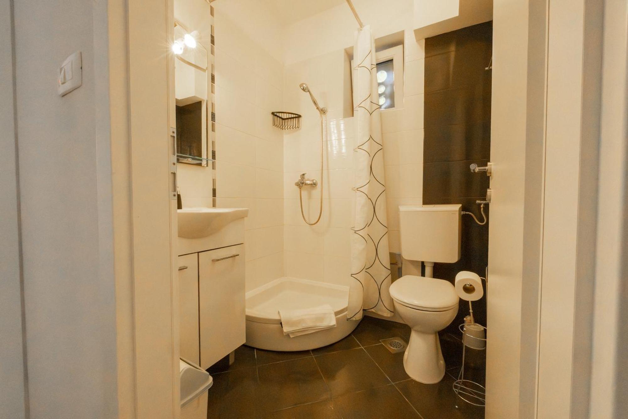 Apartments Krzanic Подгора Екстериор снимка