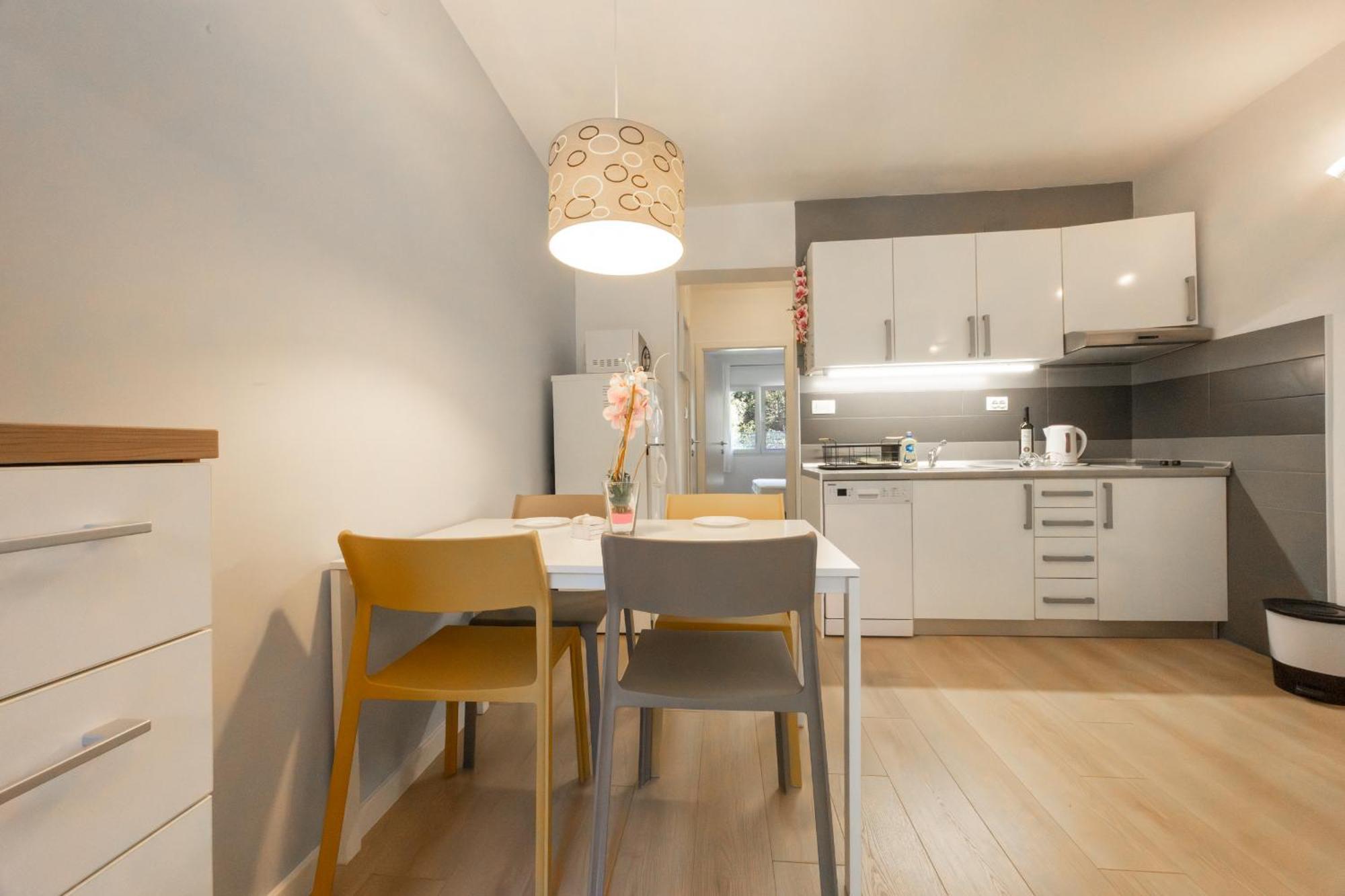 Apartments Krzanic Подгора Екстериор снимка